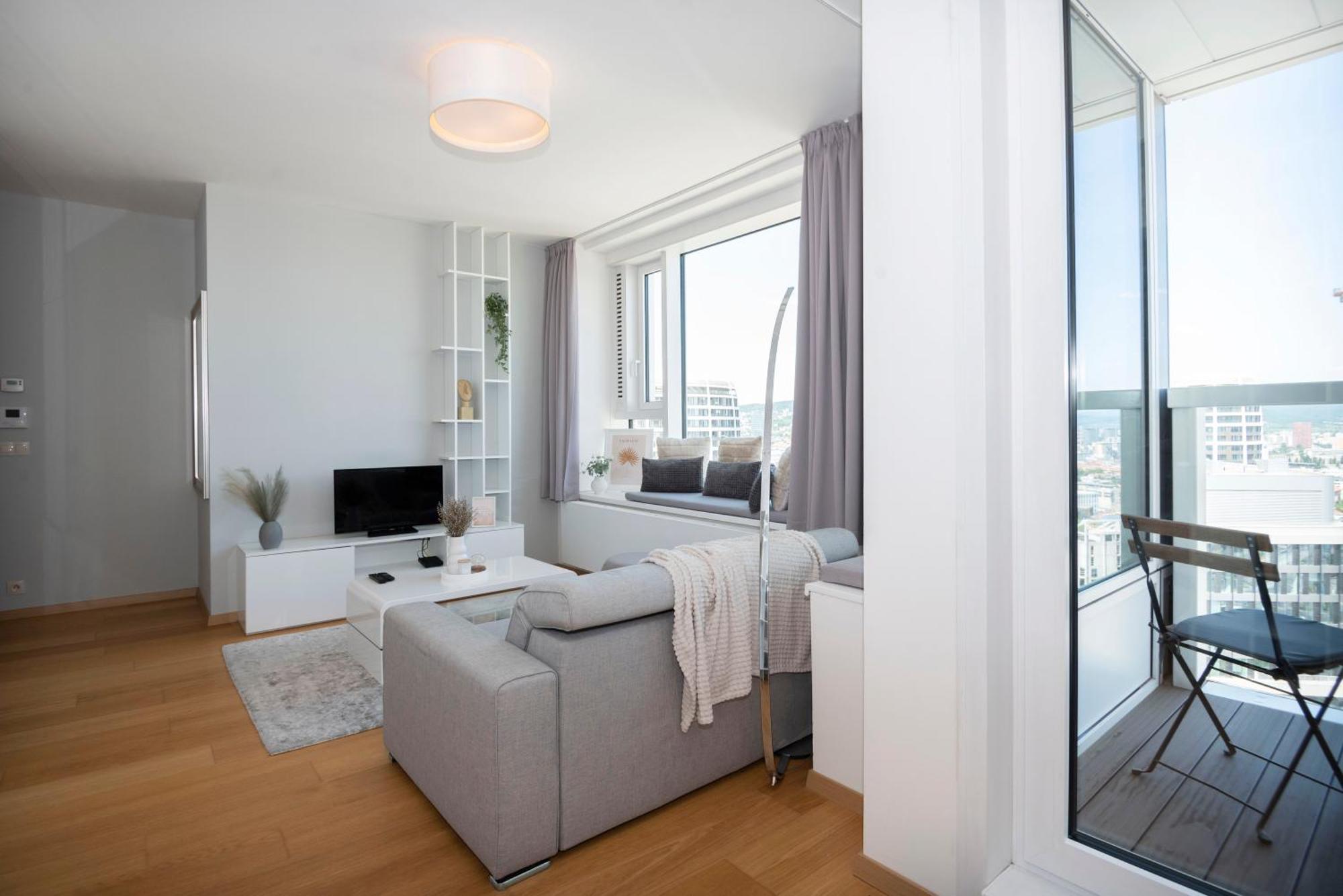 Apartment Luxury 1bdrm On The 28th Floor Bratislava