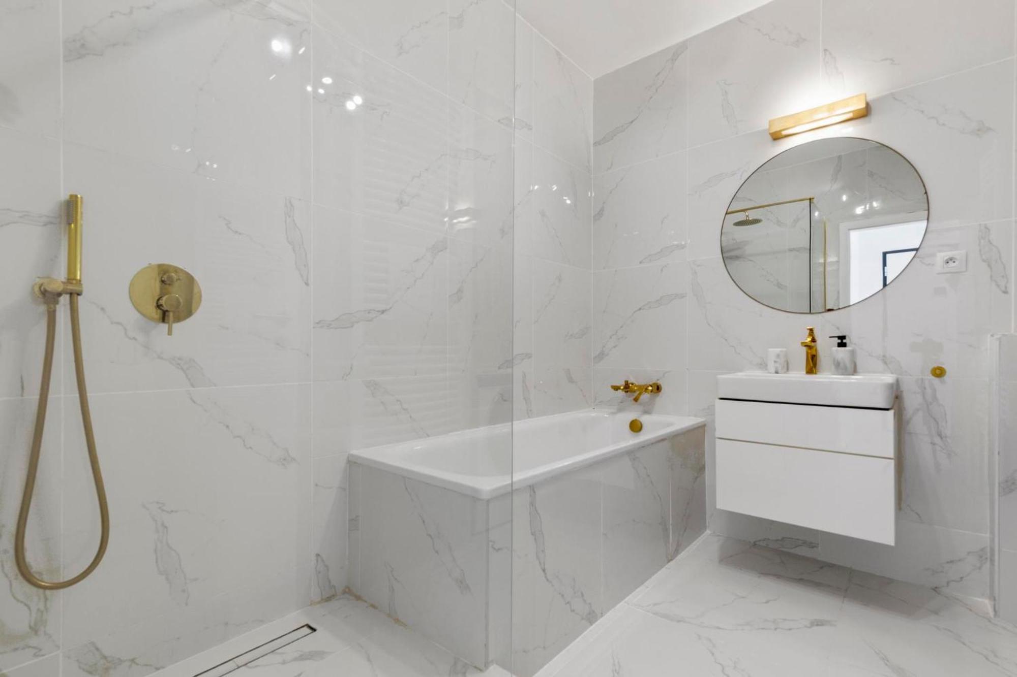 Lam Pink - Jacuzzi - Ac - Ps4 Apartment *