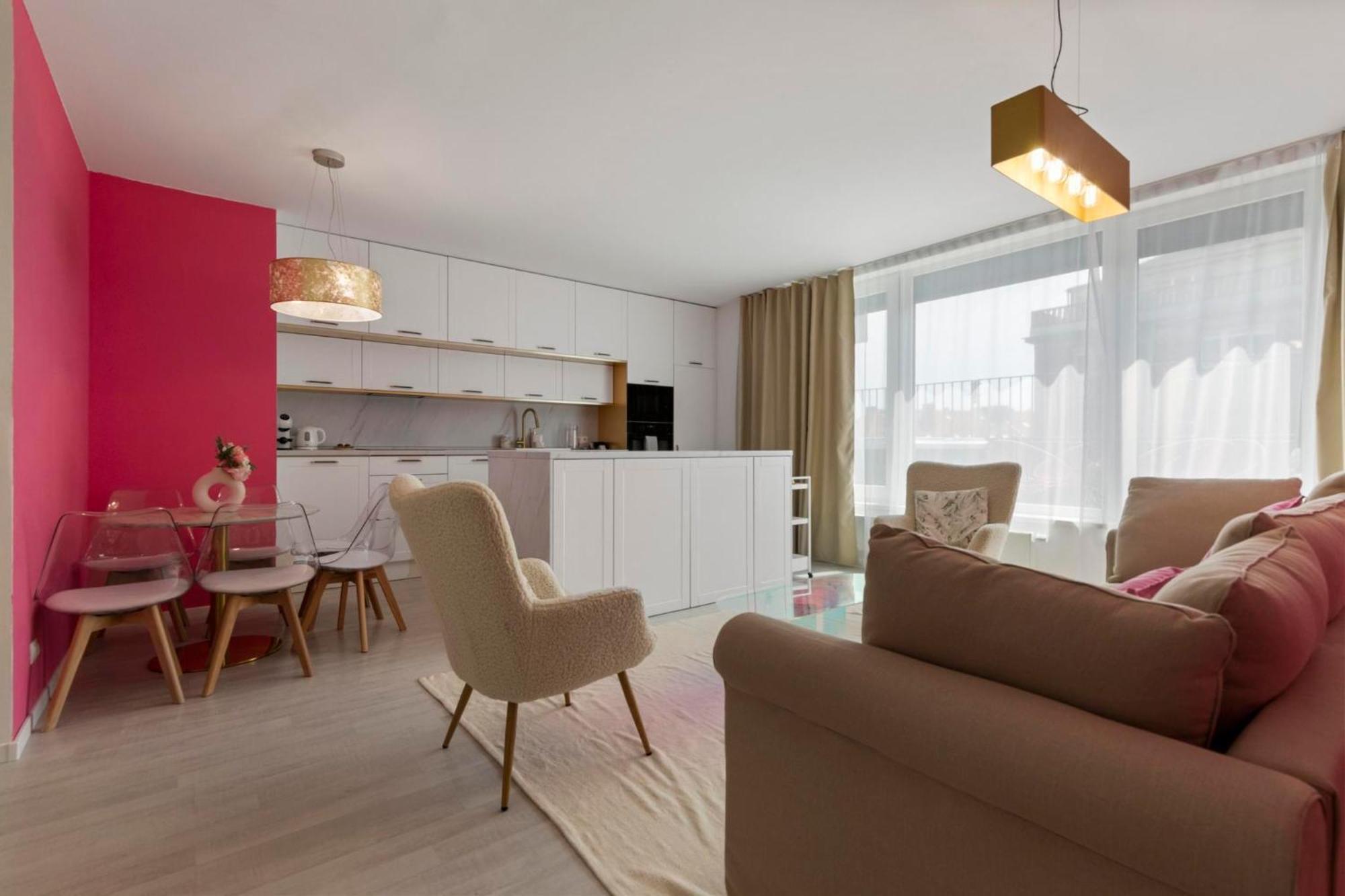 Lam Pink - Jacuzzi - Ac - Ps4 Apartment