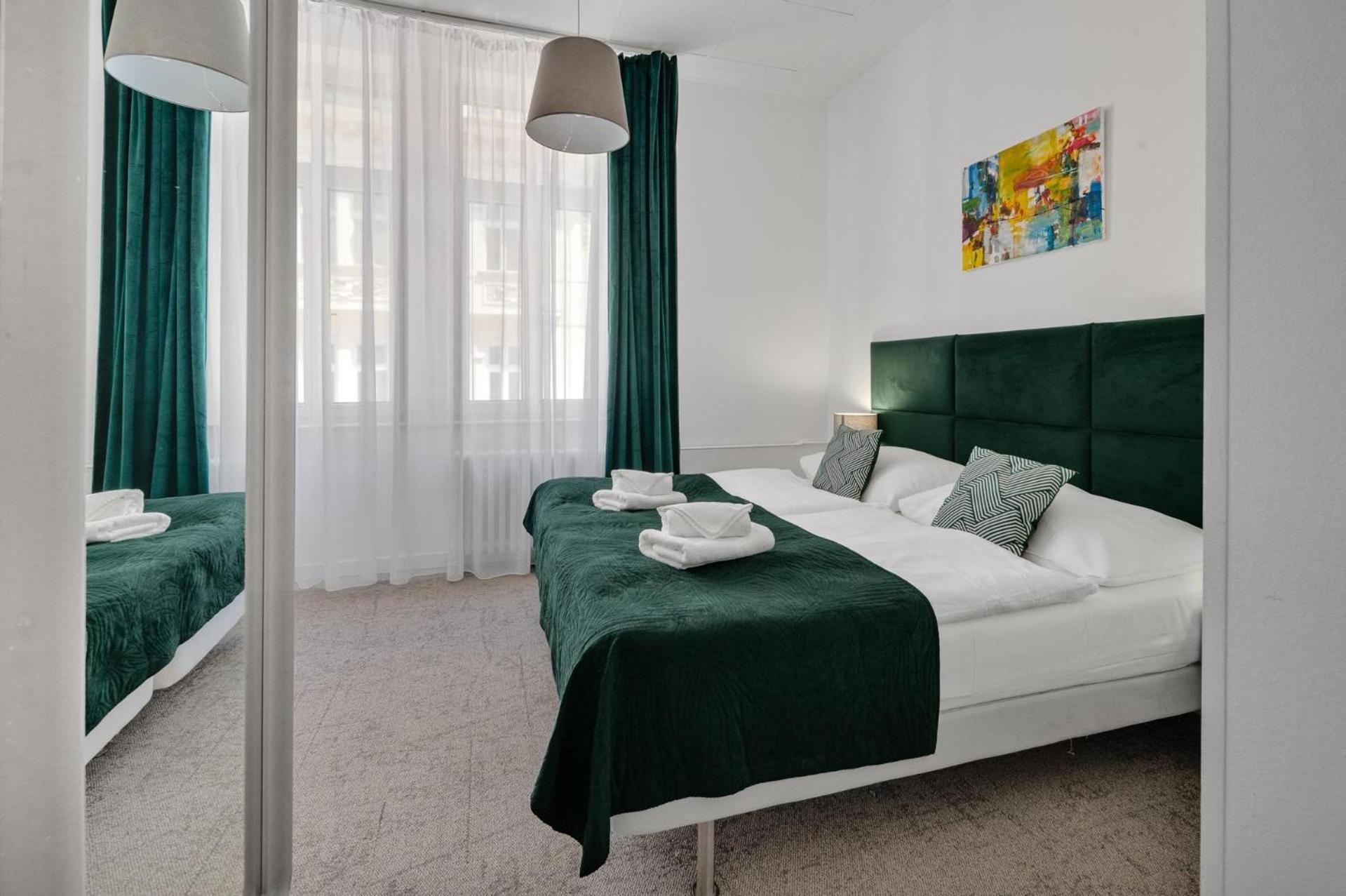 Hotel Elisabeth Old Town 3*