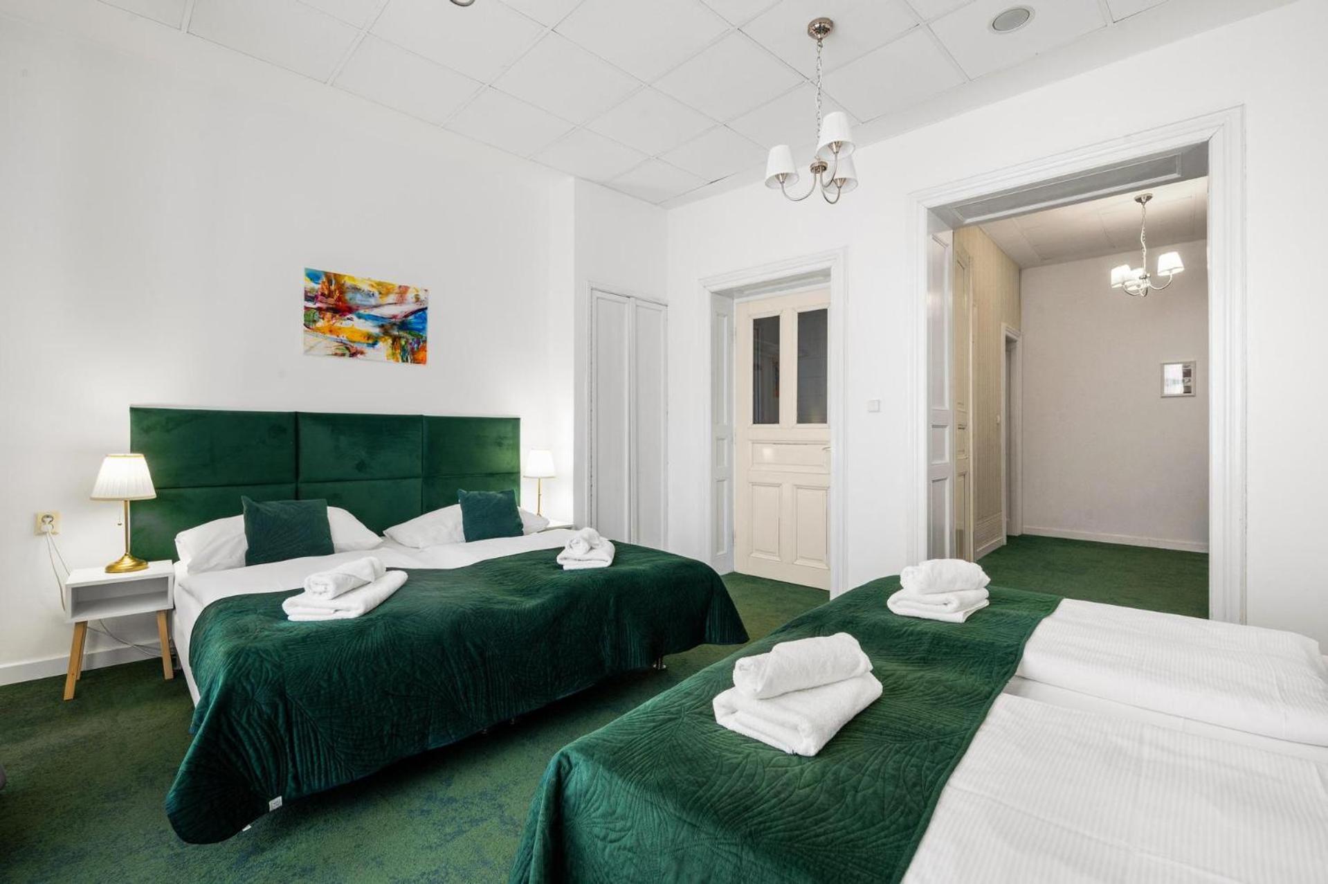 Hotel Elisabeth Old Town 3*
