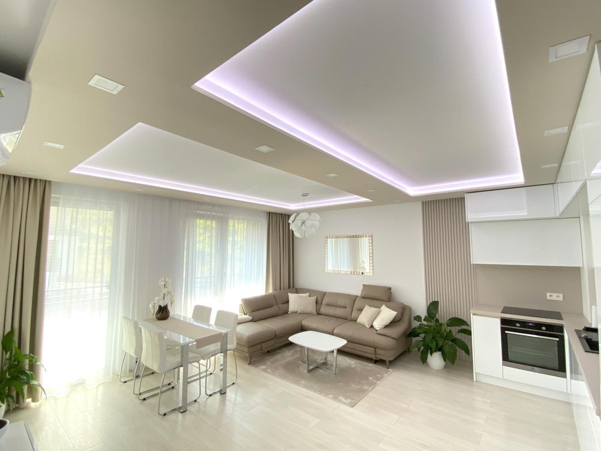 Eleganz - Near The Center With Free Parking Apartment