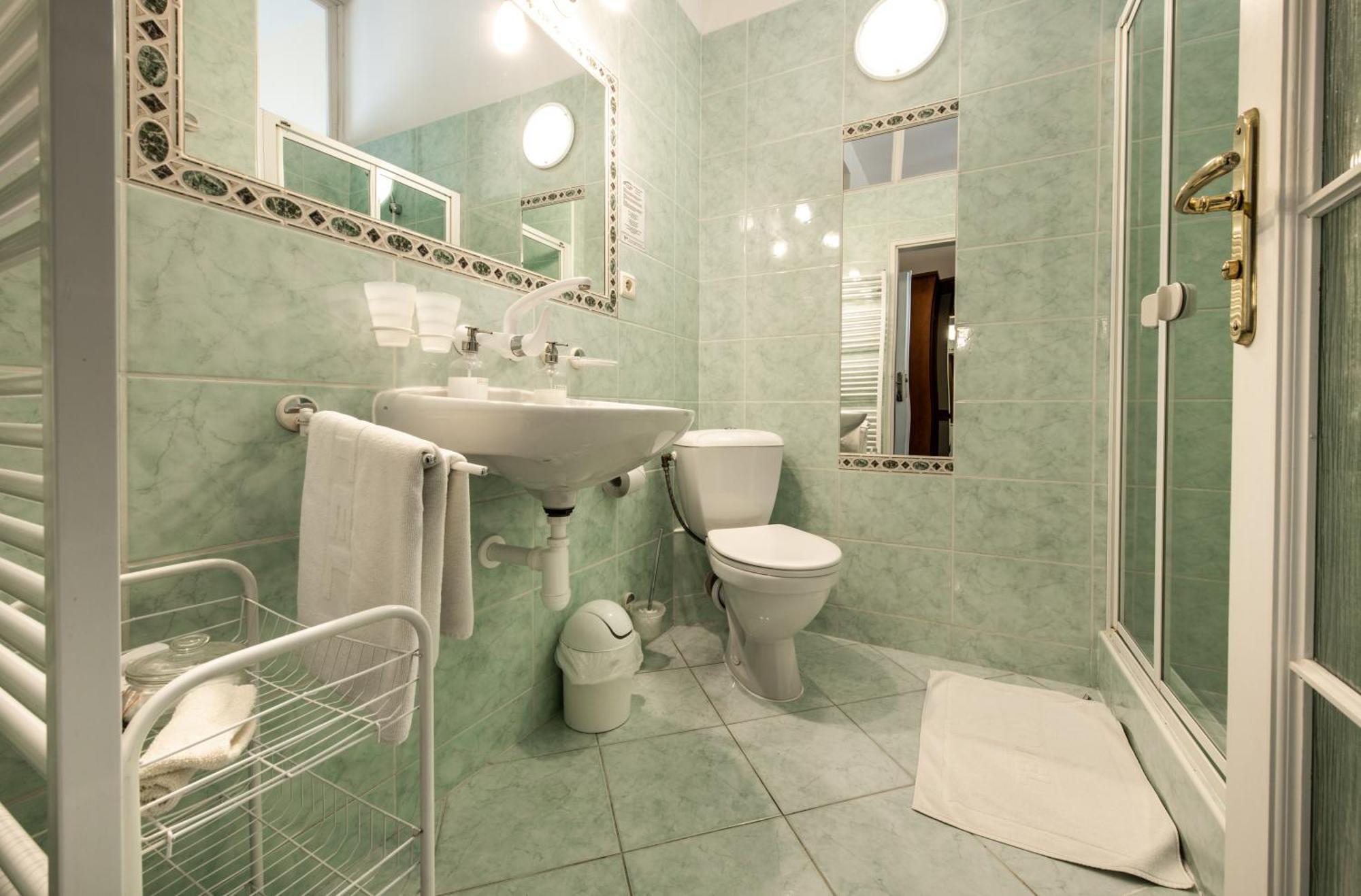 Arcus Garden Hotel 3*