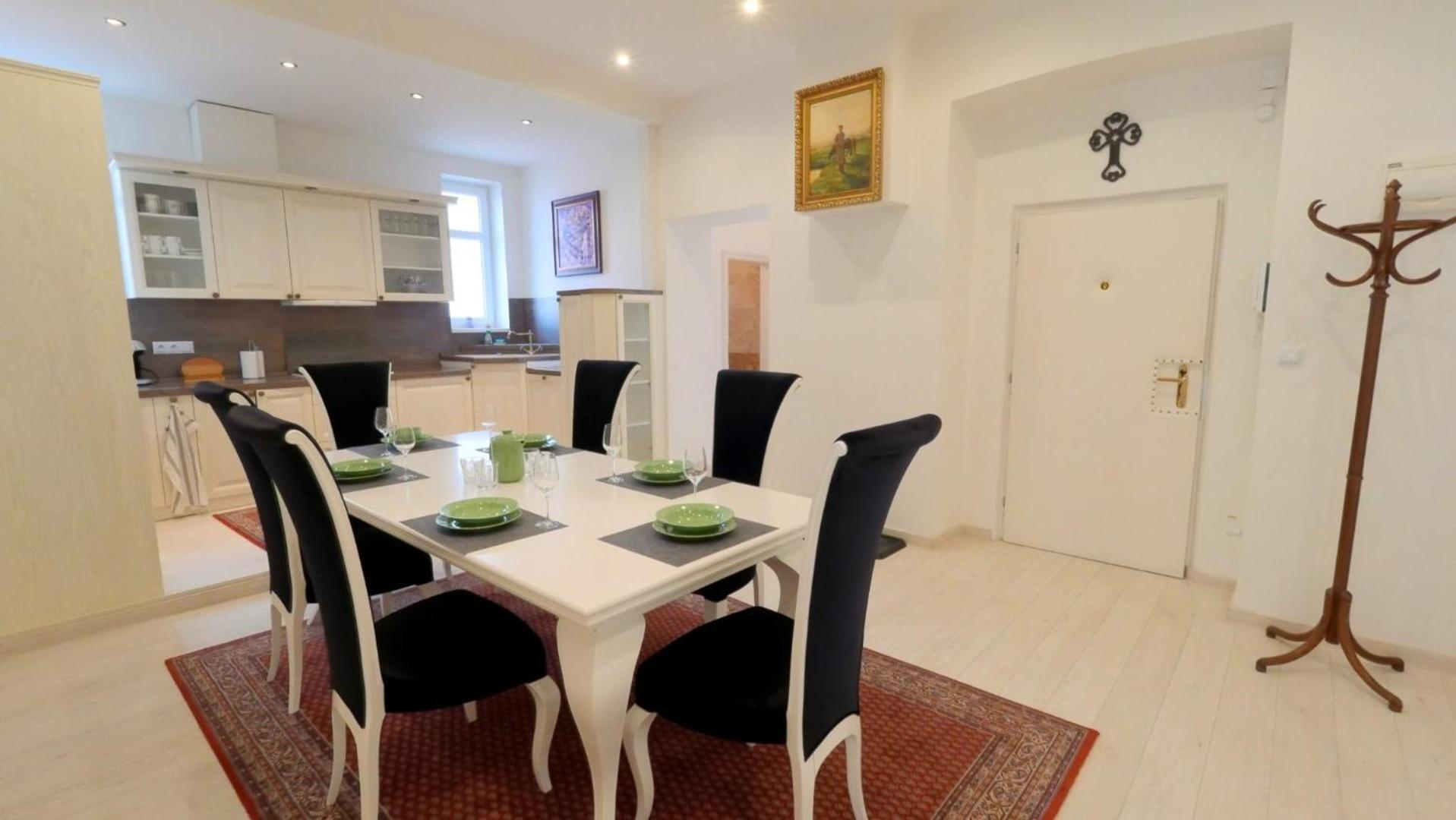 Velky 3i Apartman V Centre Mesta * Pressburg