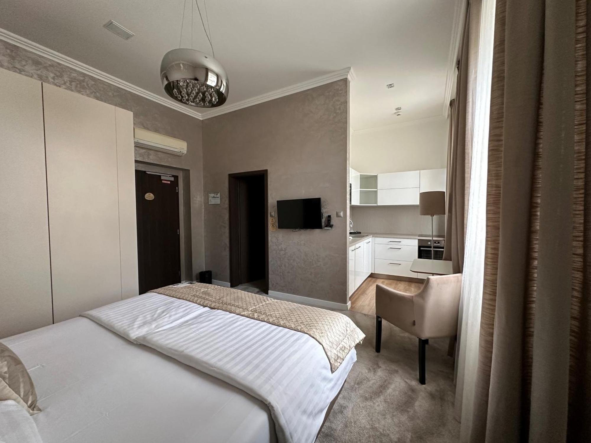 Mamaison Sulekova Hotel 4*
