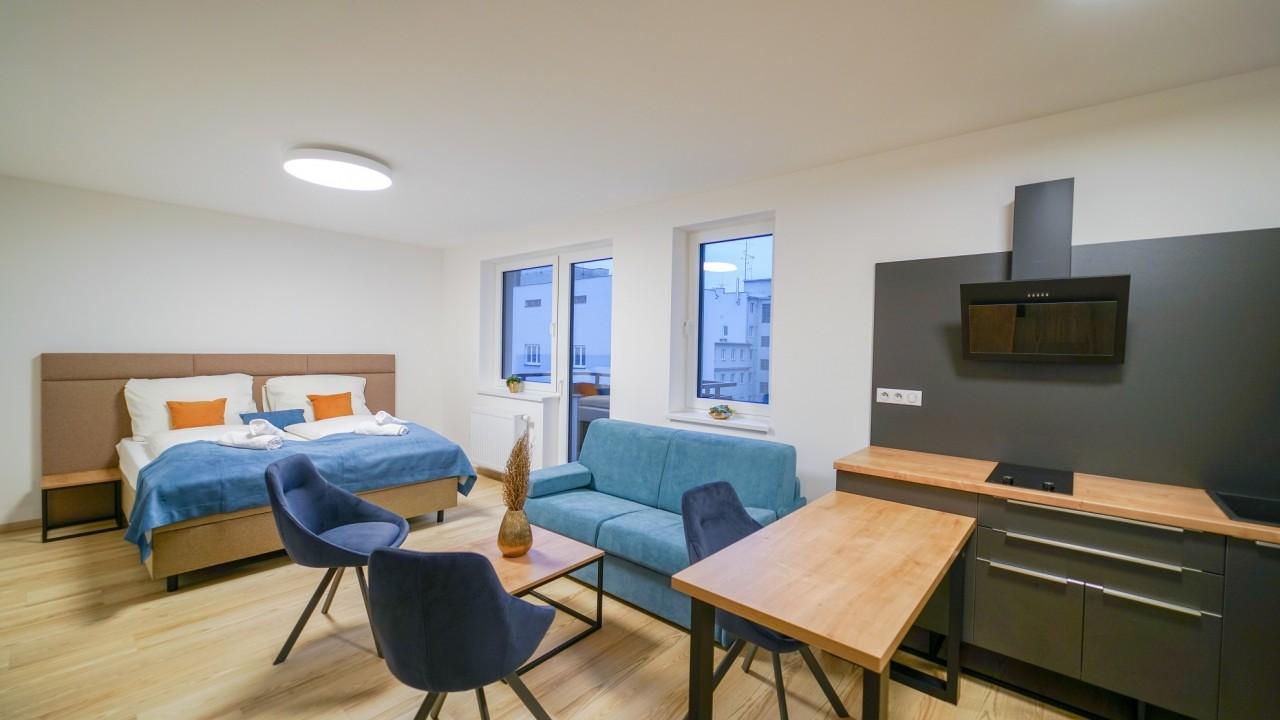 Chors Like A - 1st World Nft Block & Art Capsule Metachors Hostel Bratislava