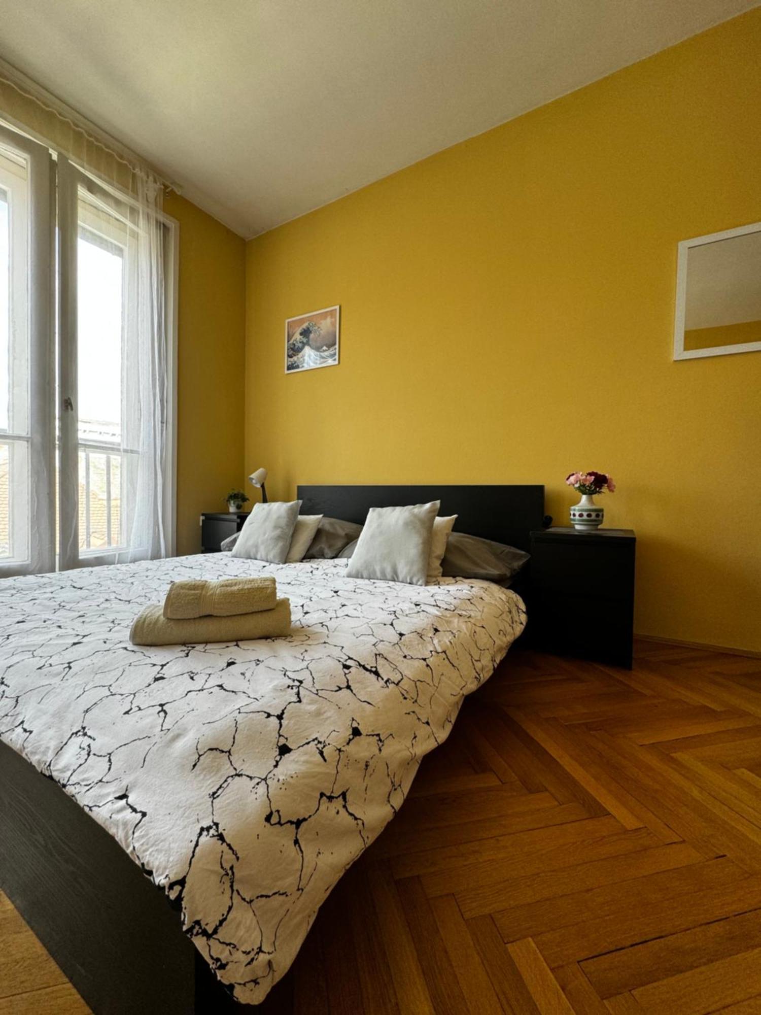 Bed & Breakfast Extralarge Queen In The Heart Of With Terrace Bratislava