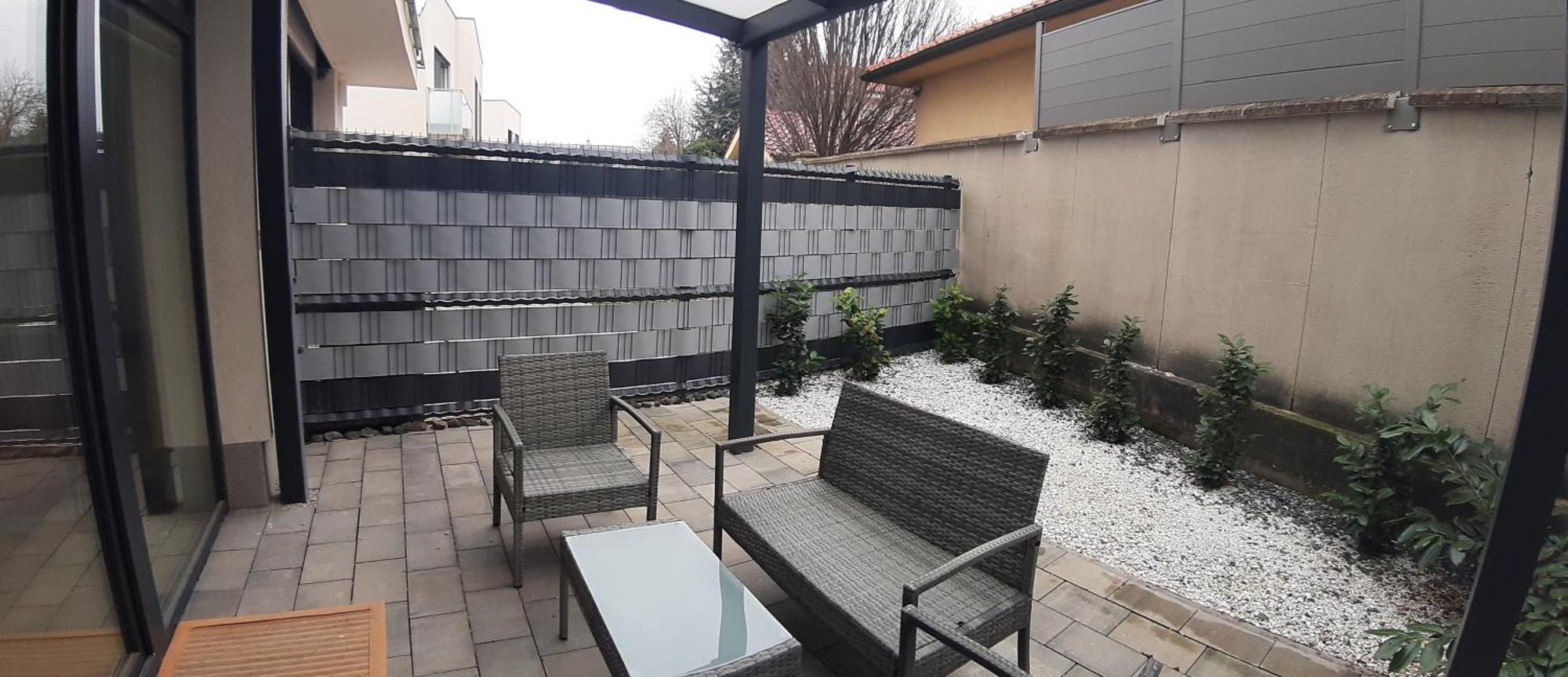 Apartment Large With A Terrace