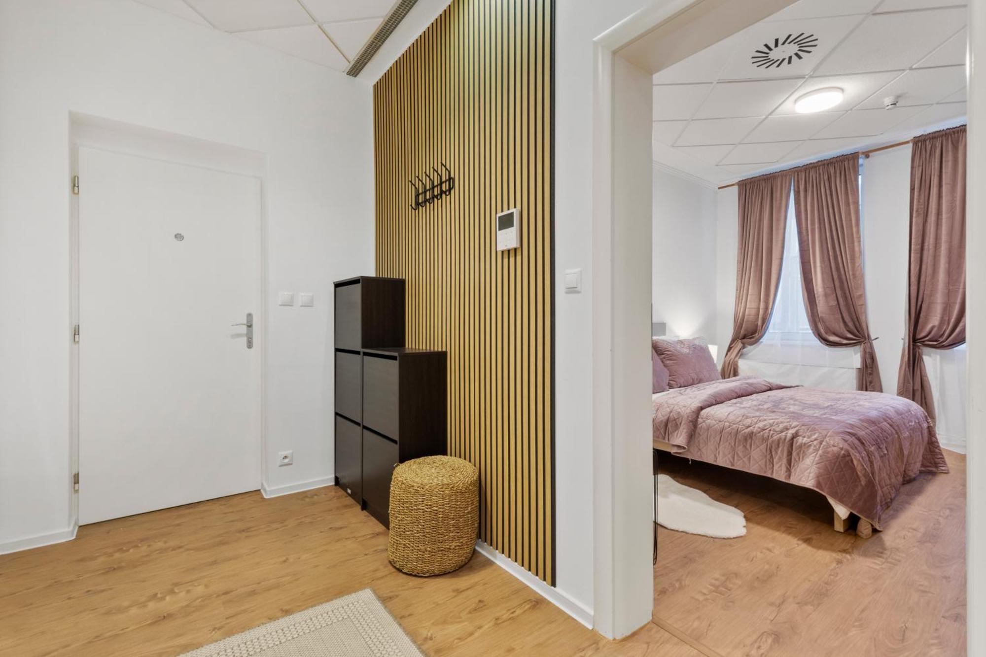 Apartment Luxe Living At Old Town Center *
