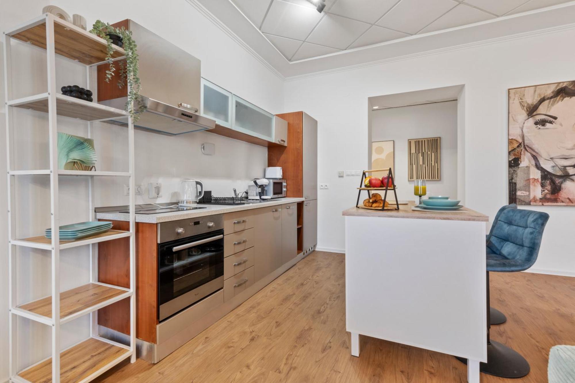 Luxe Living At Old Town Center Bratislava