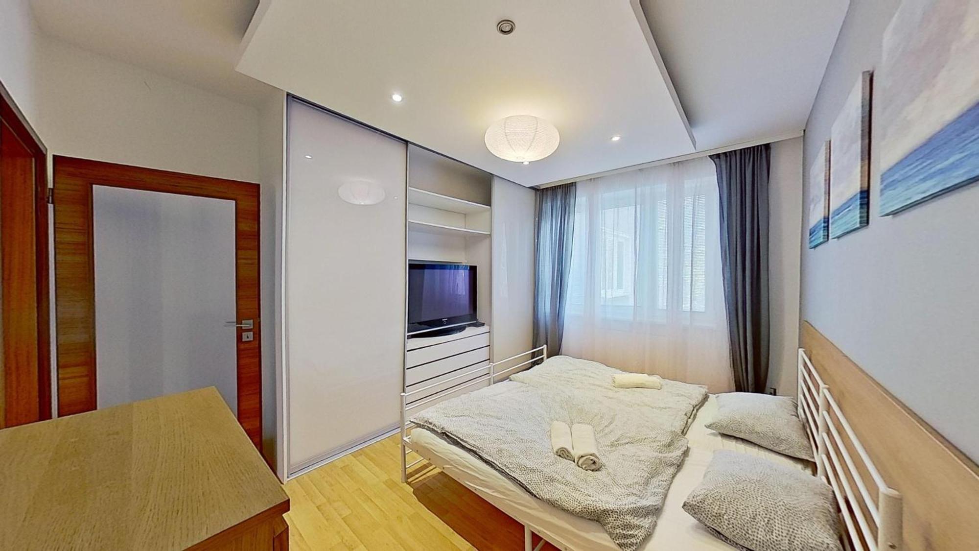 2br With Free Garage Parking, Close To The Historic Centre Apartment Bratislava