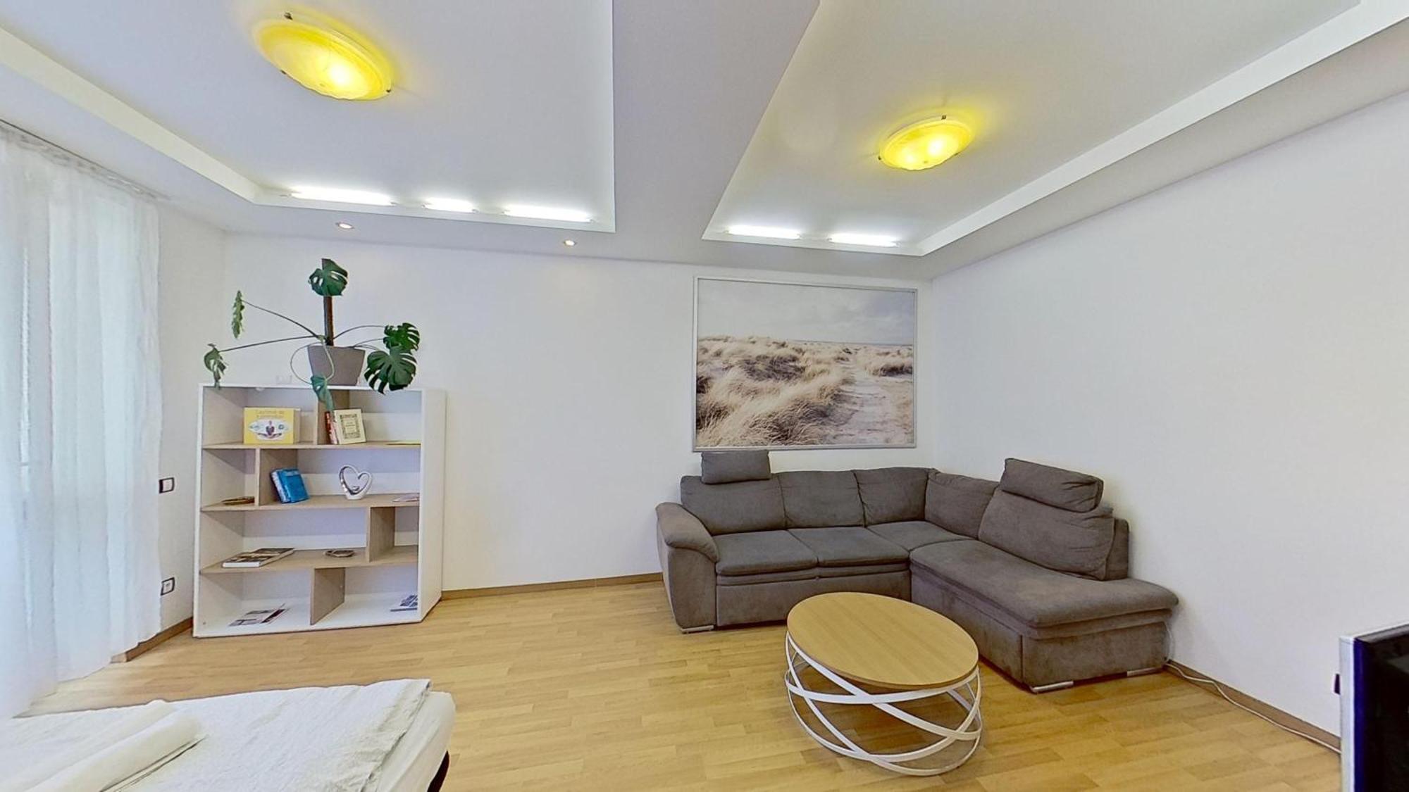 2br With Free Garage Parking, Close To The Historic Centre Apartment