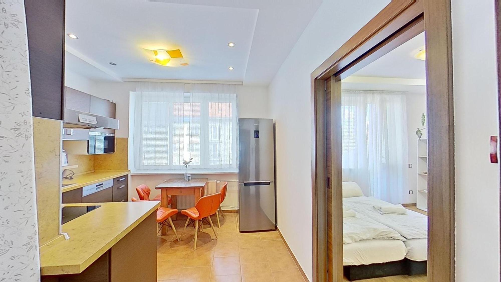 2br With Free Garage Parking, Close To The Historic Centre Bratislava