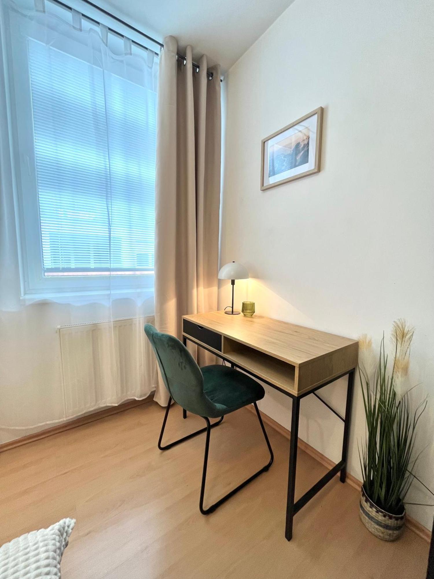 Tina - Old Town, Ac, Free Private Parking *