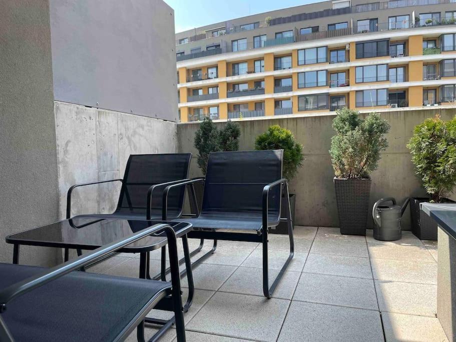 Comfy And Stylish With Terrace Near Center Apartment *