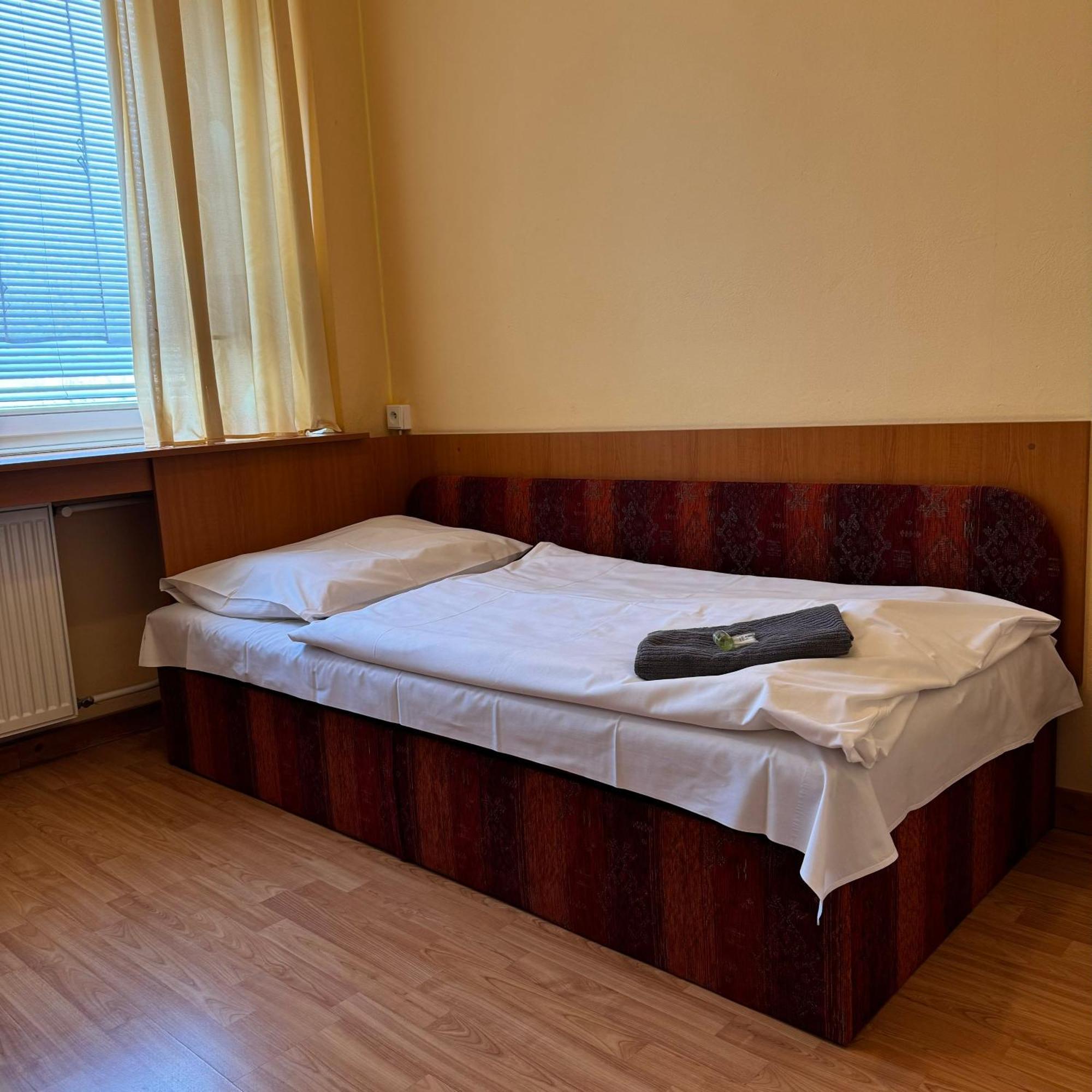 Khách sạn Avion 3*