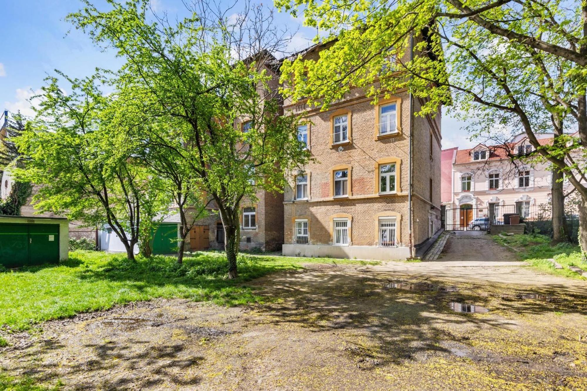 Garden Apartman - With Parking Căn hộ Bratislava
