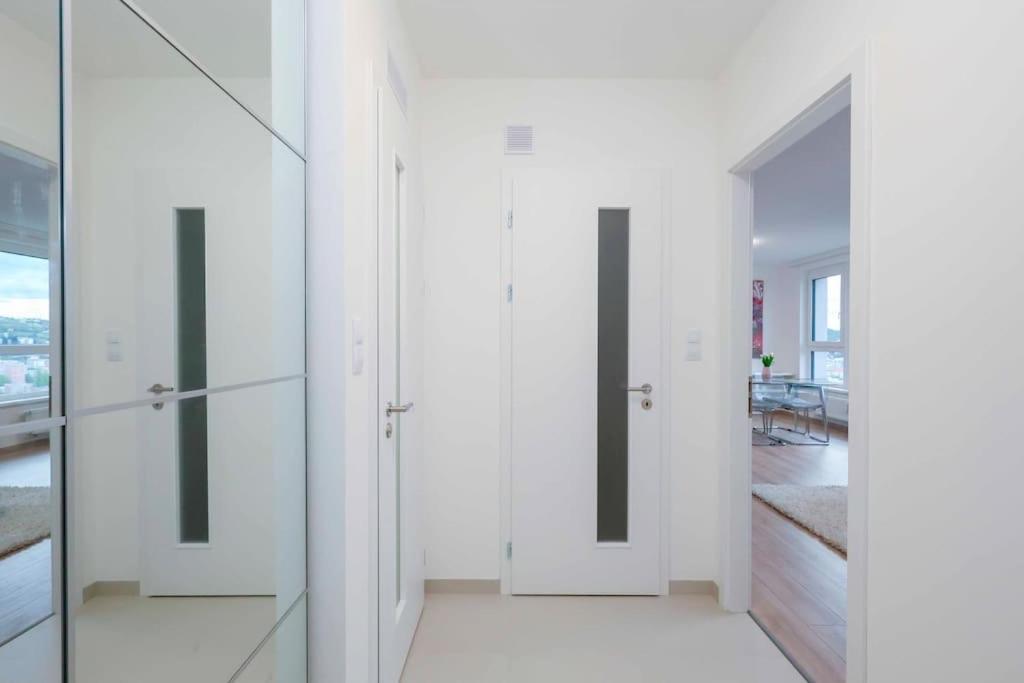 Appartamento Danubius One - Spacious W Free Parking
