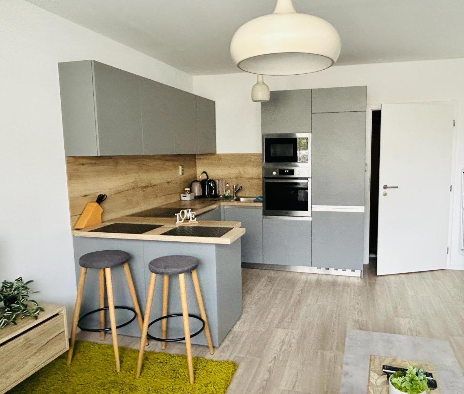 Apartment Krasny Utulny S Balkonom A Parkovanim! *