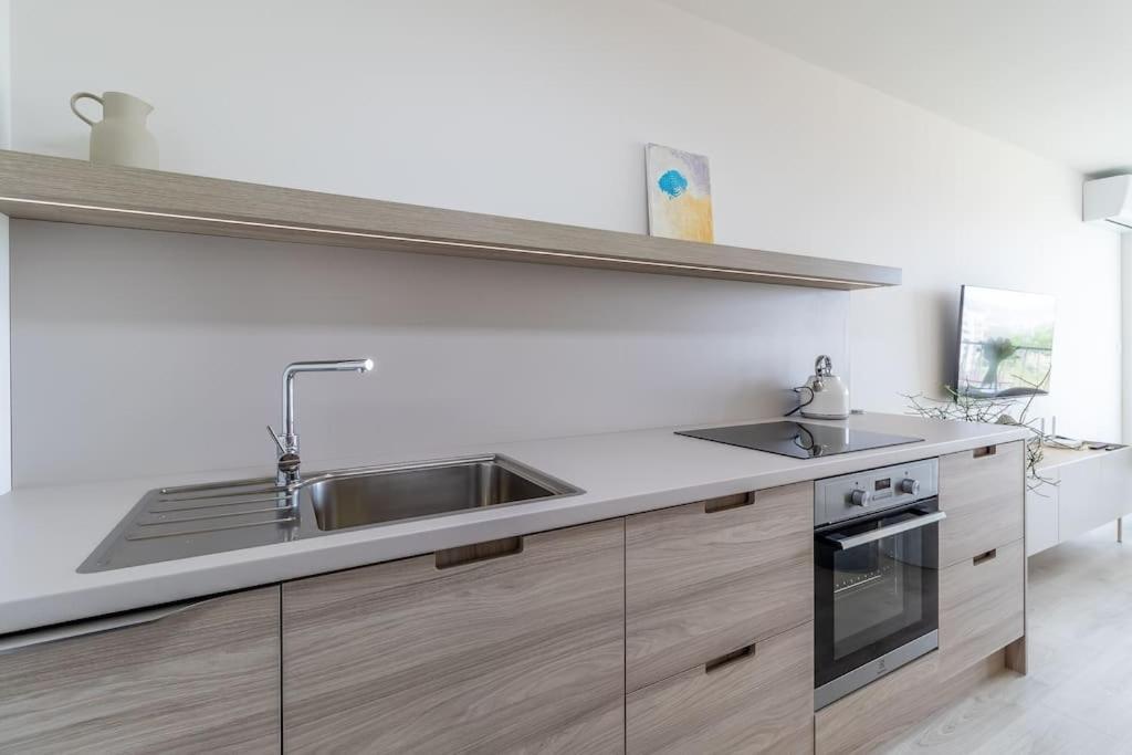 Apartment Cozy Near City Centrum And Airport Bratislava