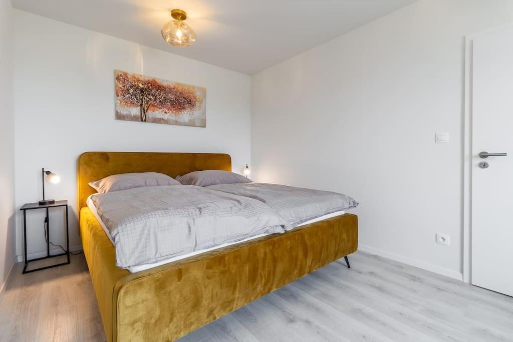 Apartment Cozy Near City Centrum And Airport *