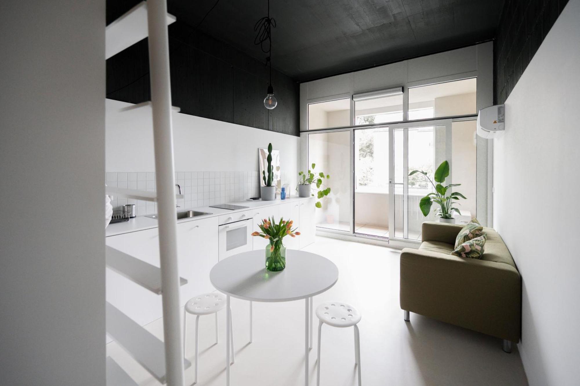 Apartment Stylish With A View Of Blue Church