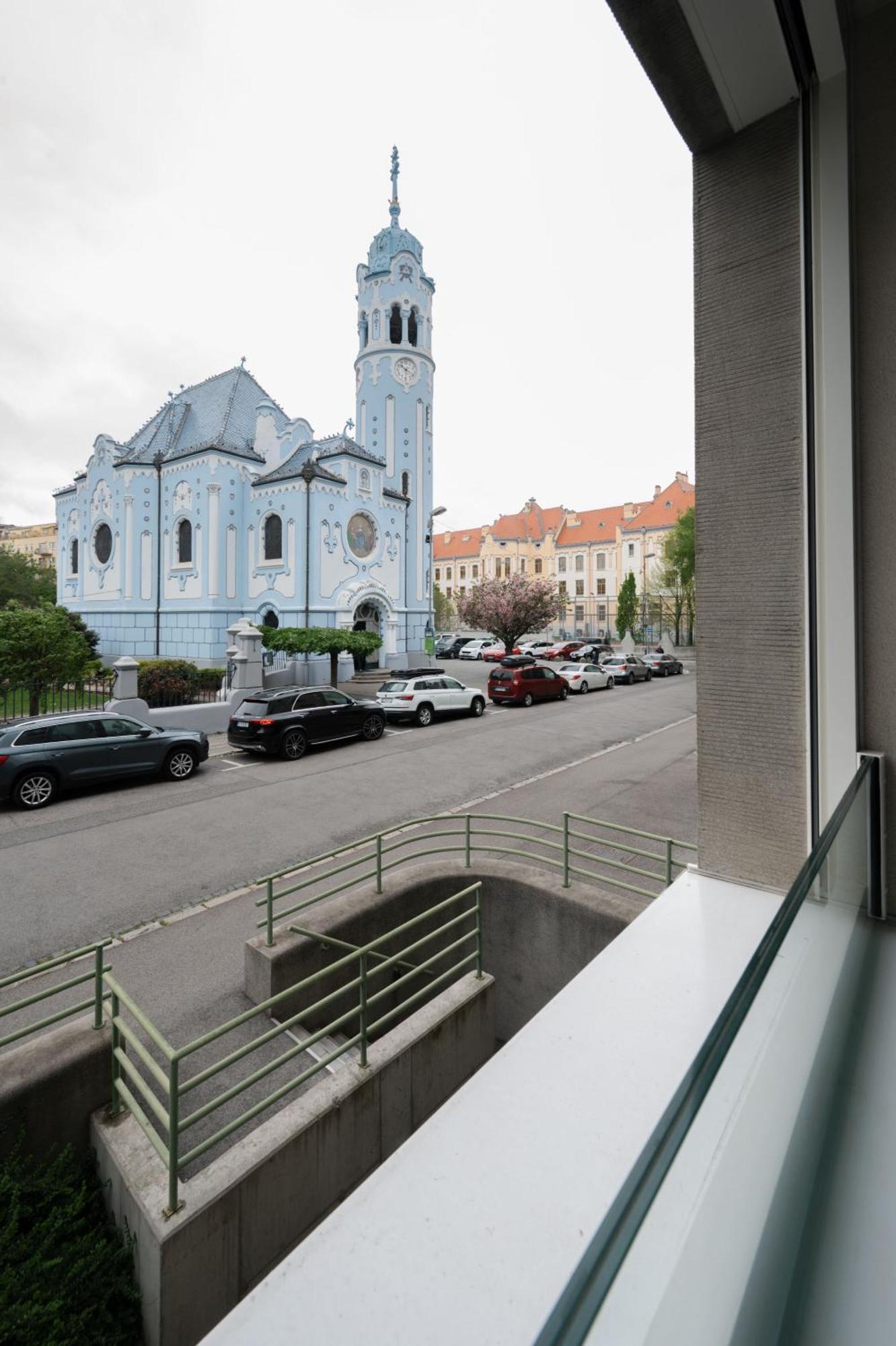 Stylish With A View Of Blue Church Bratislava