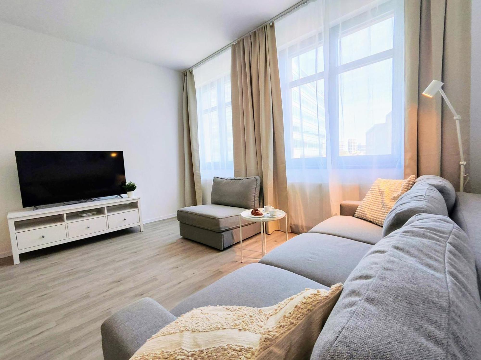 Cinnamon - Brand New - Presidential Garden - Air Conditioning - Free Parking Apartment *