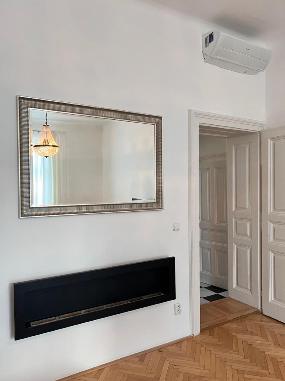 Stylish Flat In Centre *