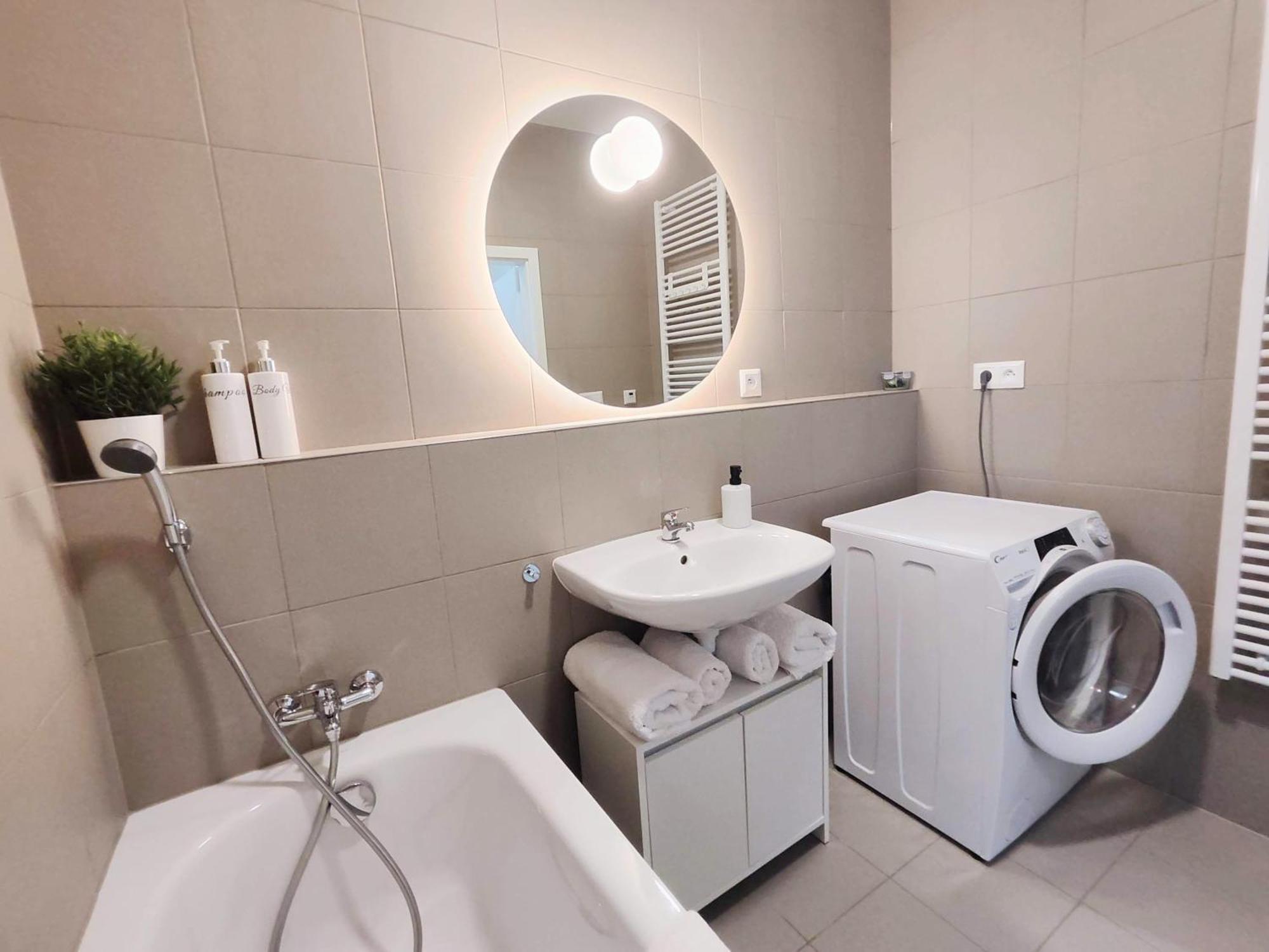 Apartment Wings - Brand New - Presidential Garden - Free Parking