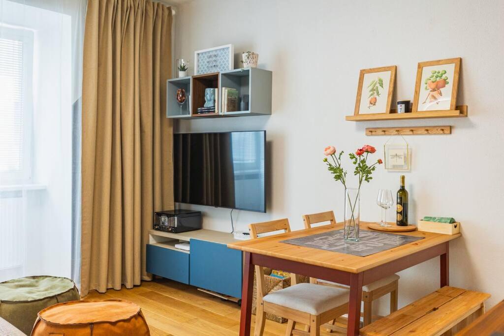 Tranquil Haven: Old Town Proximity Bratislava