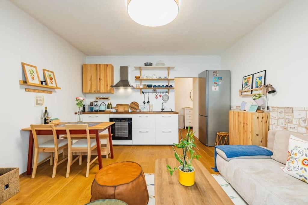 Apartment Tranquil Haven: Old Town Proximity *