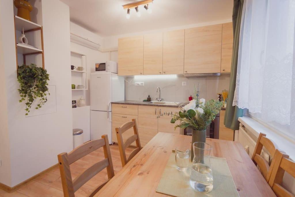 Apartment Tichy S Dobrou Dostupnostou Bratislava