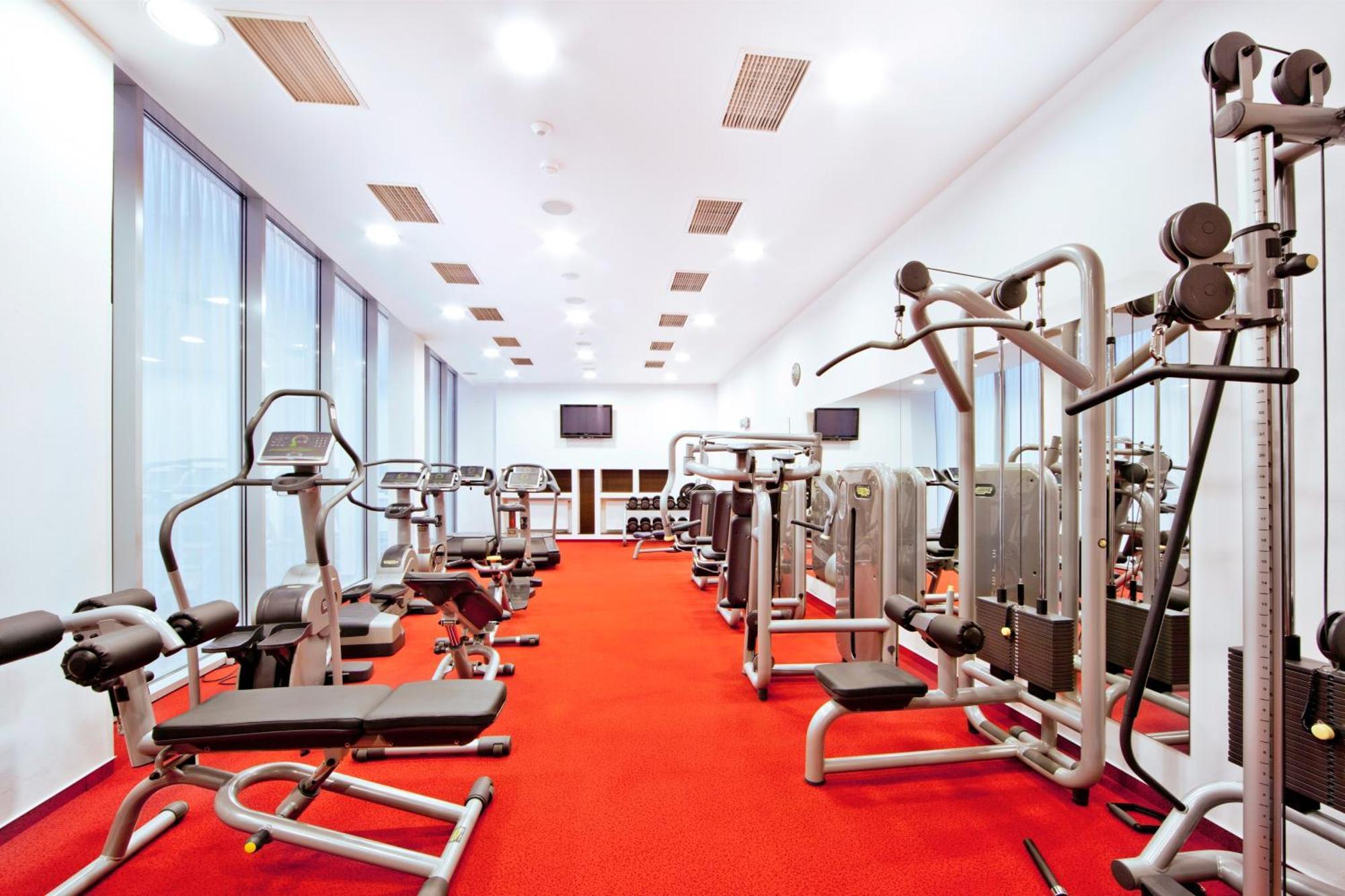 Hotel Roset & 4*