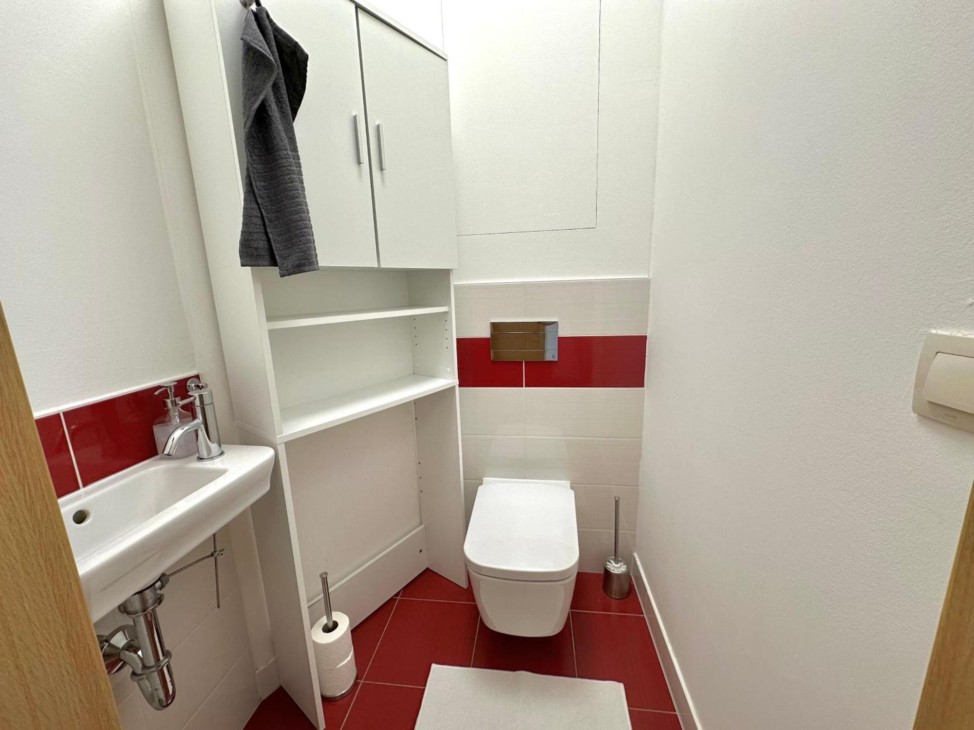 3 Apartment, Terrace, New Building, Old