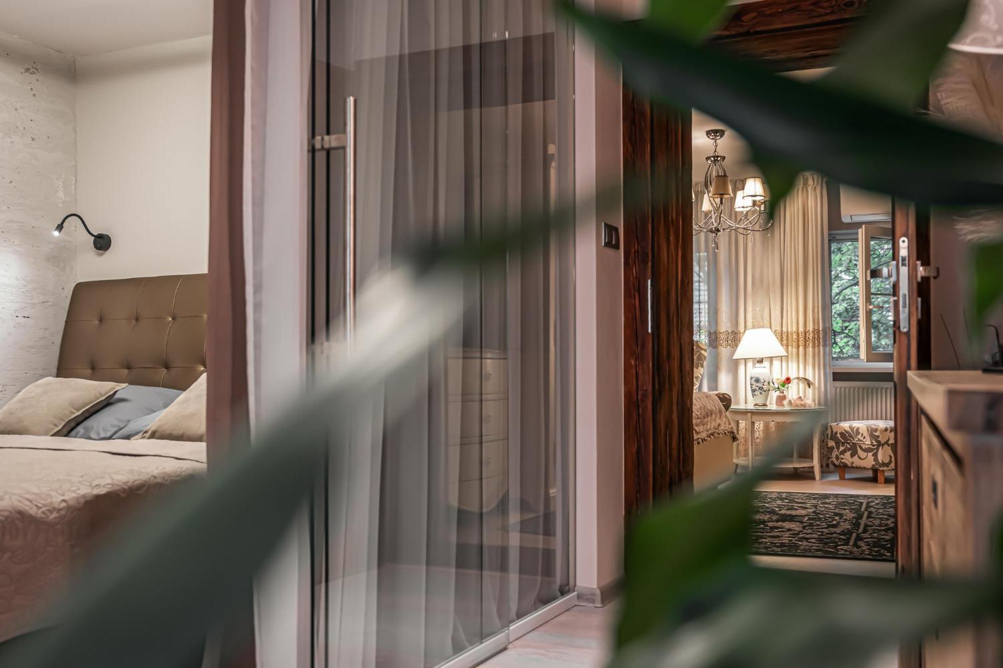 Luxurious And Royal In The Old Town Pressburg