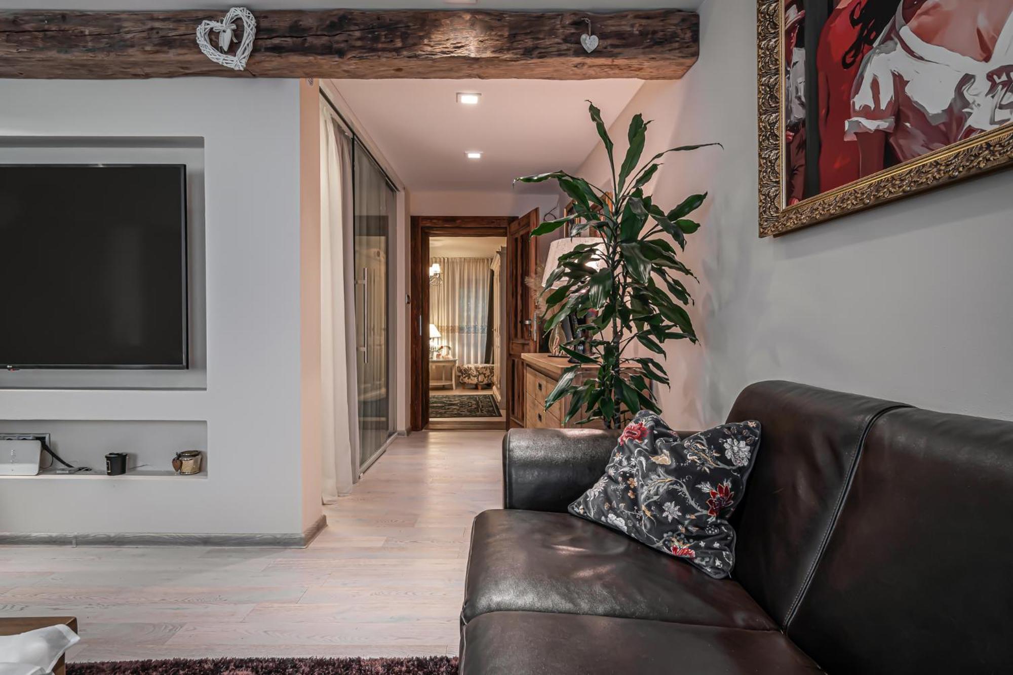 Apartment Luxurious And Royal In The Old Town