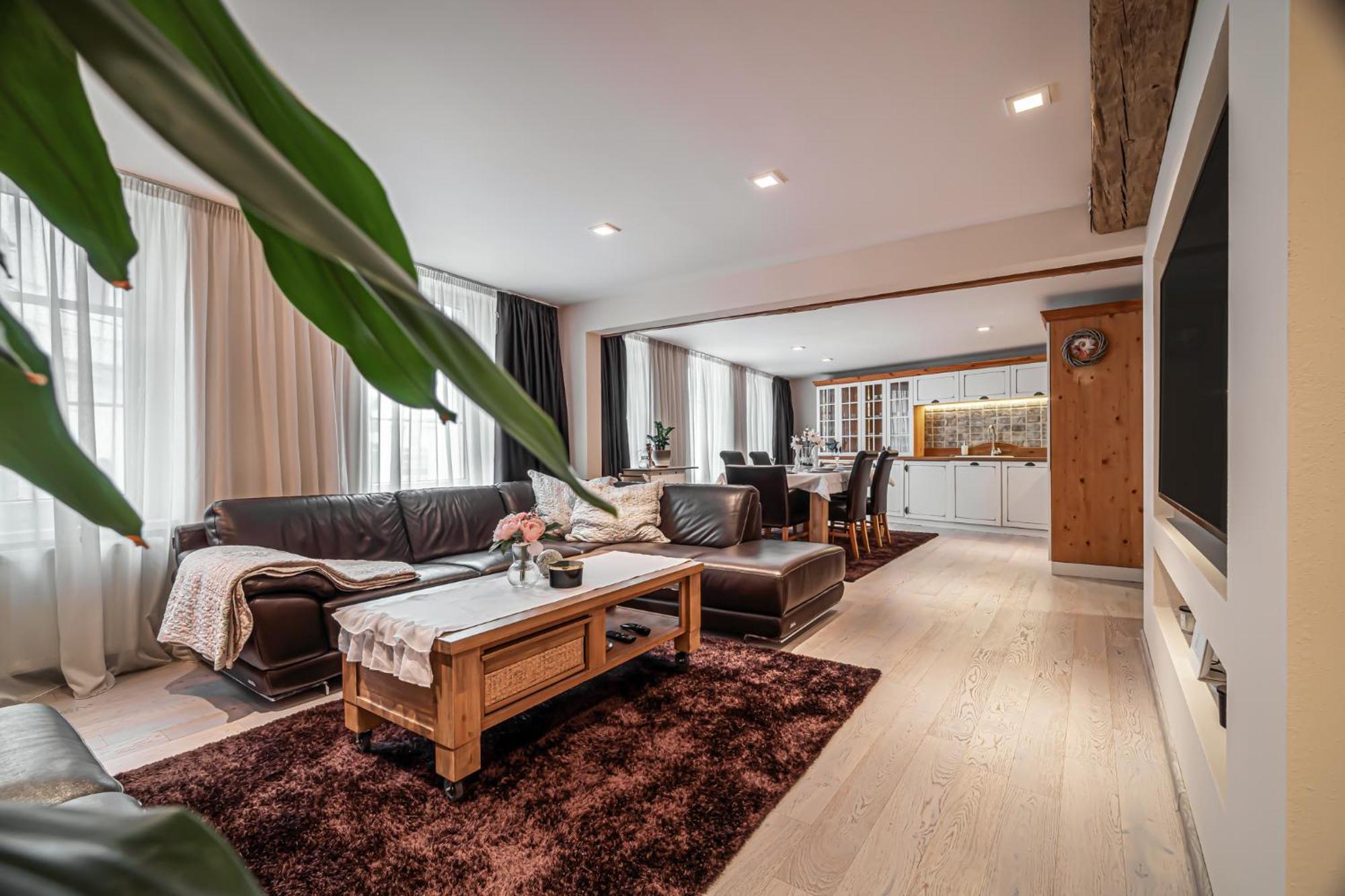Apartment Luxurious And Royal In The Old Town