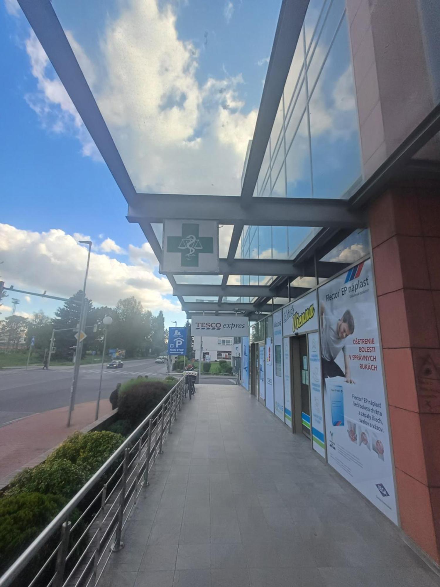 Vienna Gate, Petrazelka, Kopcianska 10 Pressburg