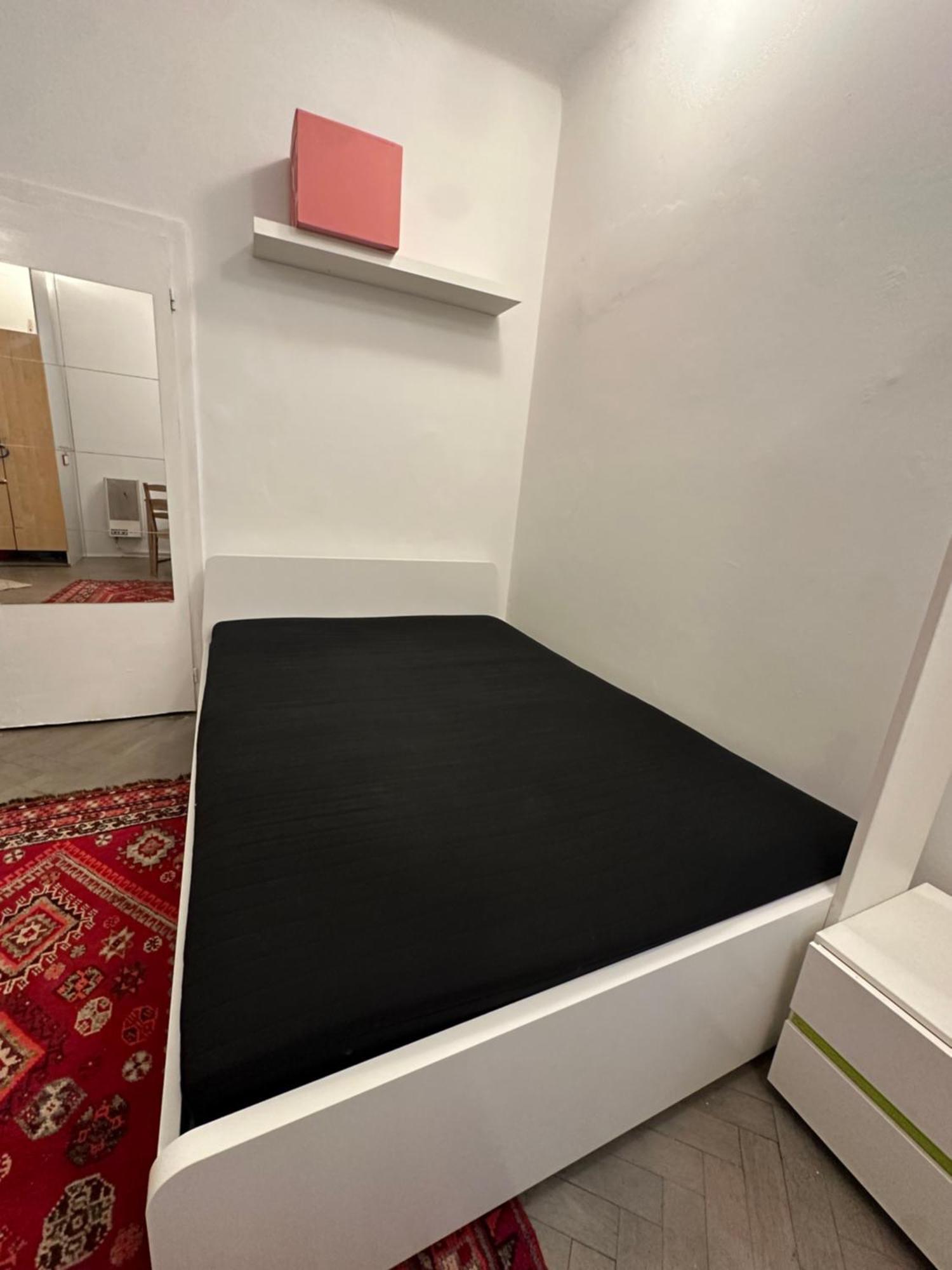 Apartment Center 13