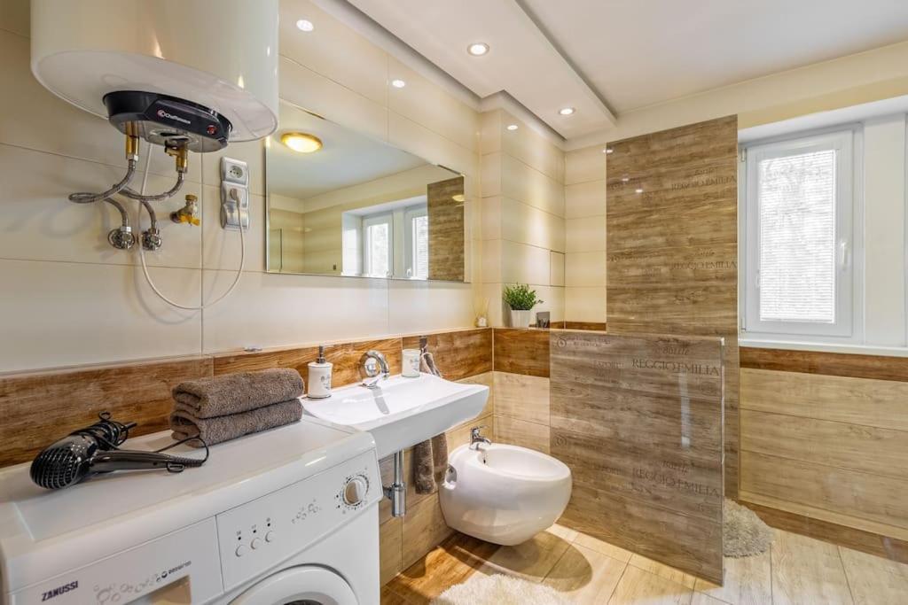 Apartment Urban Retreat Near Old Town *
