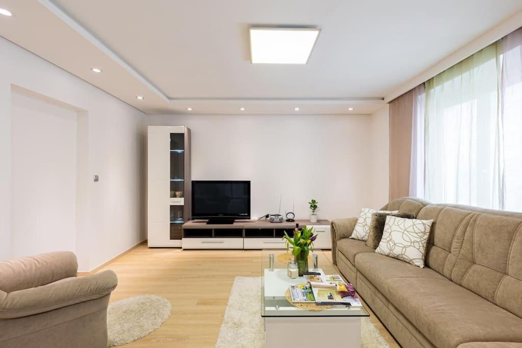 Urban Retreat Near Old Town Bratislava