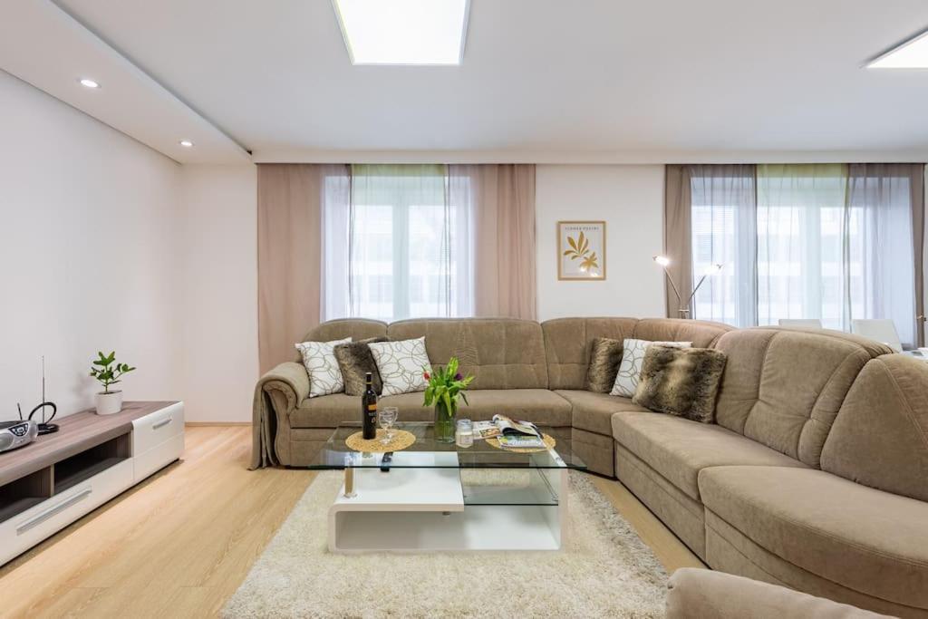 Apartment Urban Retreat Near Old Town Bratislava