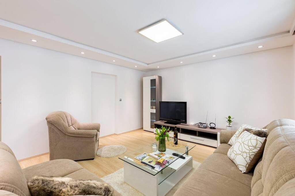 Apartment Urban Retreat Near Old Town