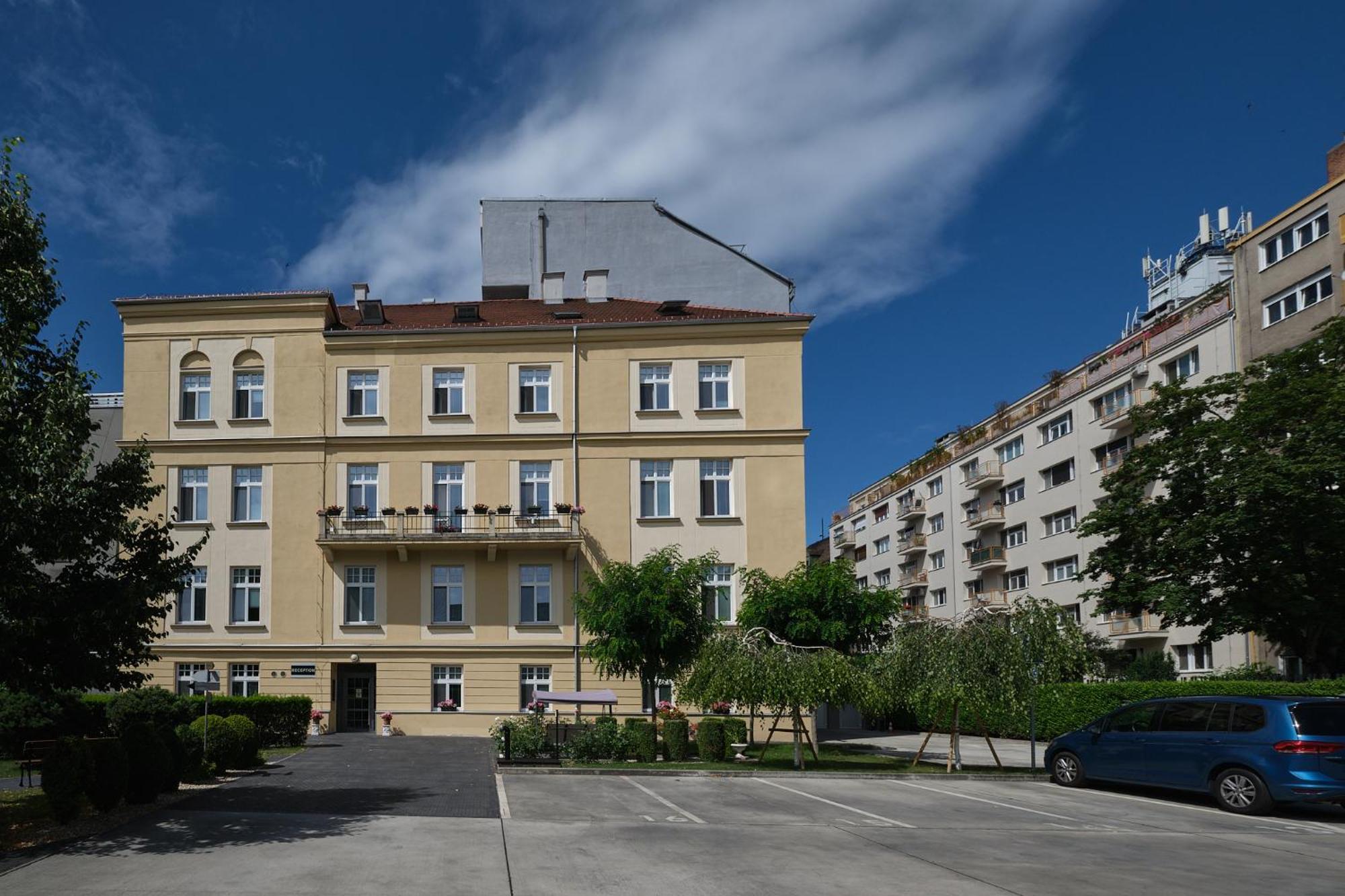Centrum Salvator Guest house 2*