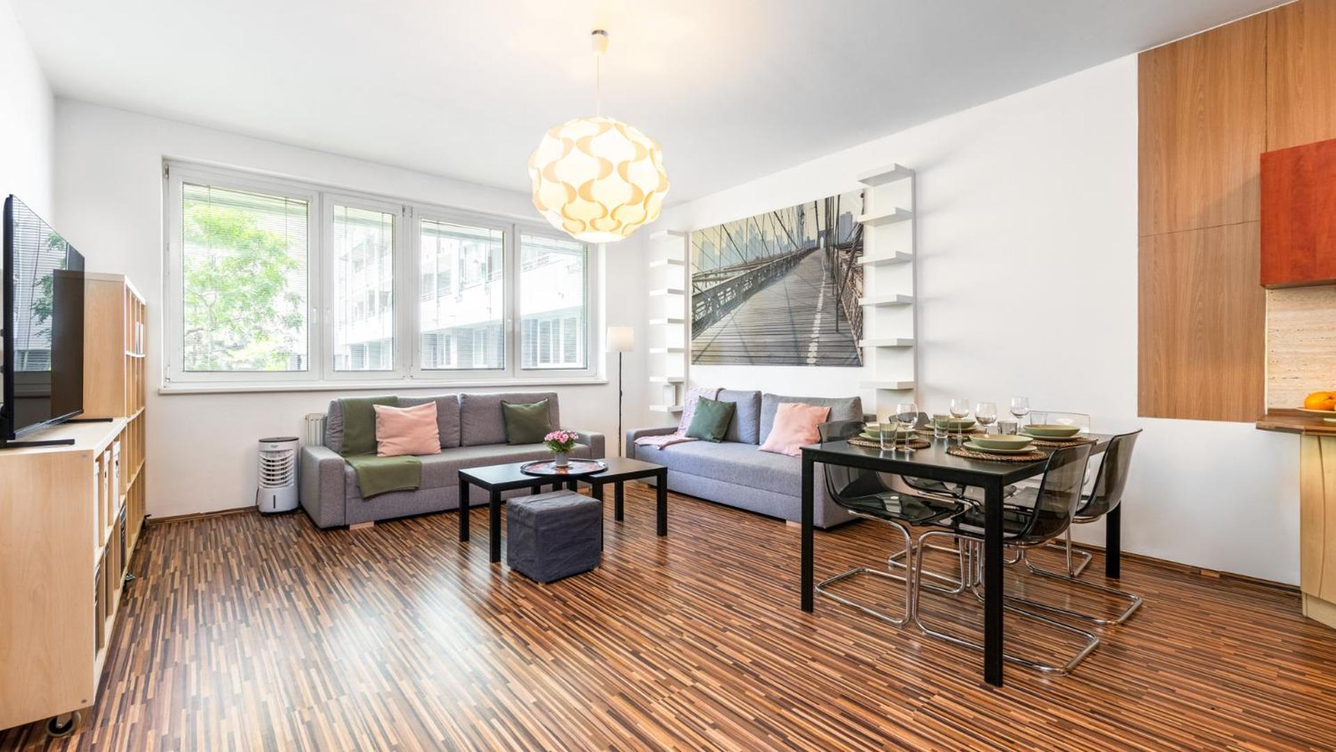 Urbanelegance Escape, Location, Private Parking Apartment