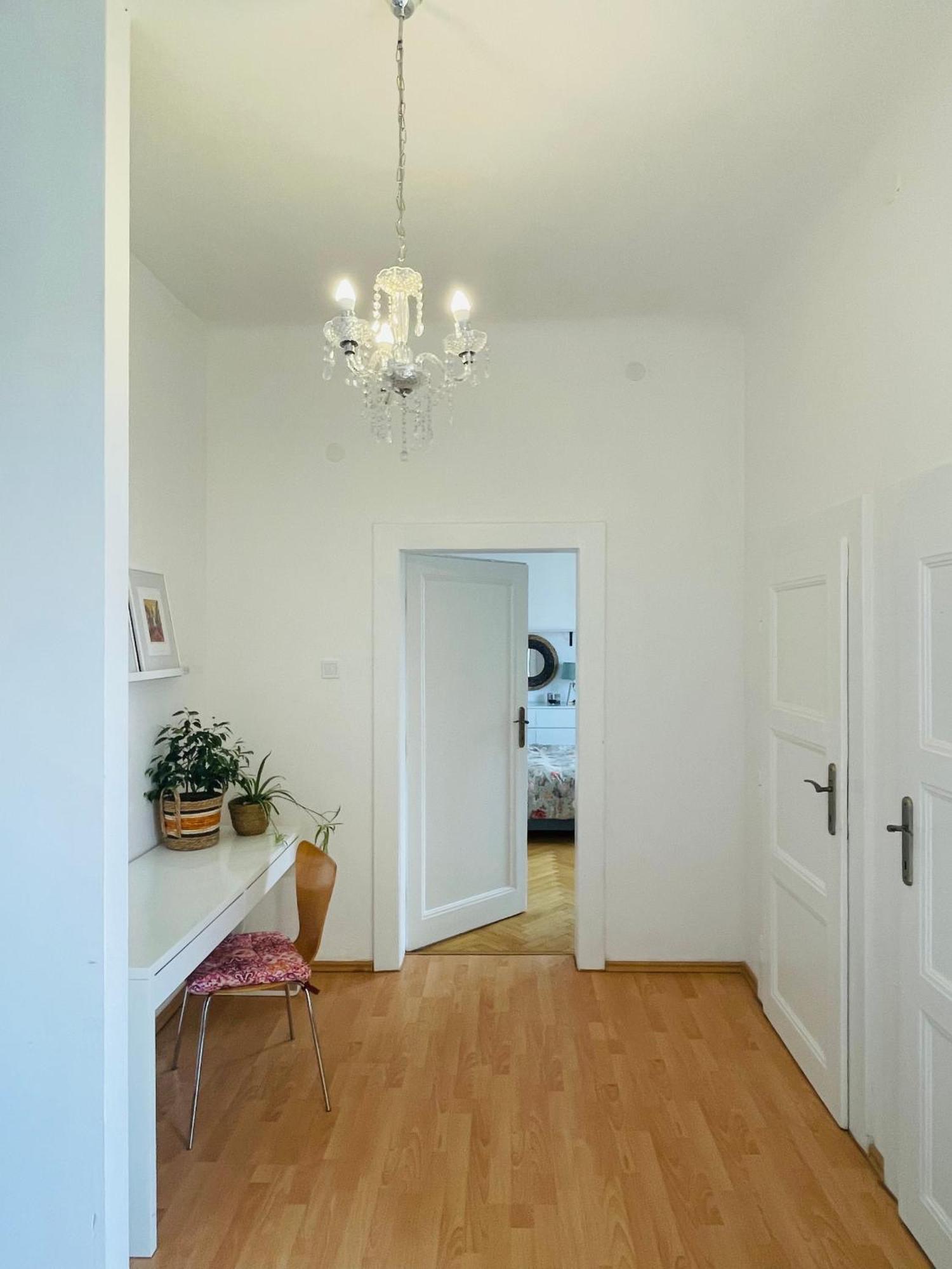 Apartment Blue Church Views - Central, Quiet, Bright - 4th Floor Corner 125m2