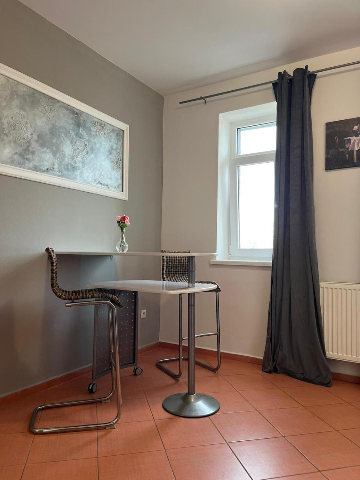 4 Plaza Apartamento *