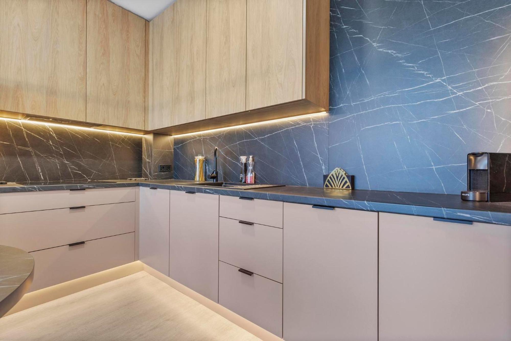Ah Galvaniho Ii Apartment Pressburg