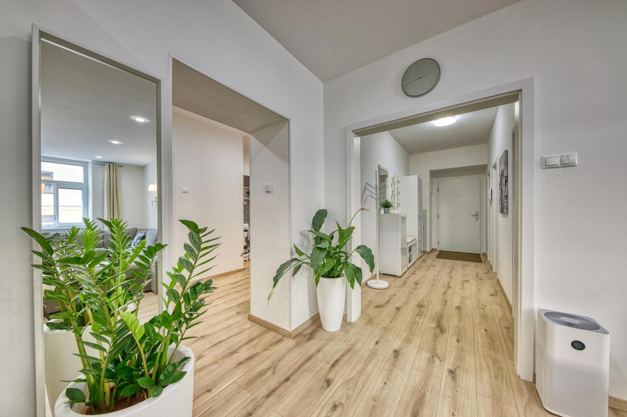 Le Monde - Amazing 5bdr In Downtown * Pressburg